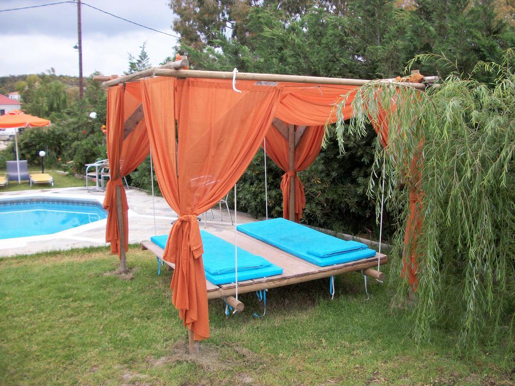 Zest @ XI Beach Lixouri Exterior foto