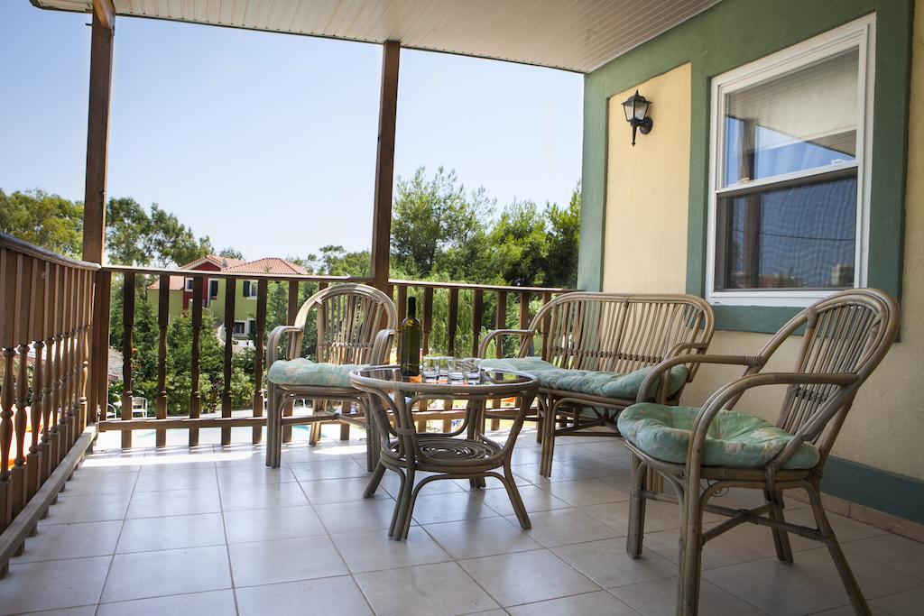 Zest @ XI Beach Lixouri Exterior foto